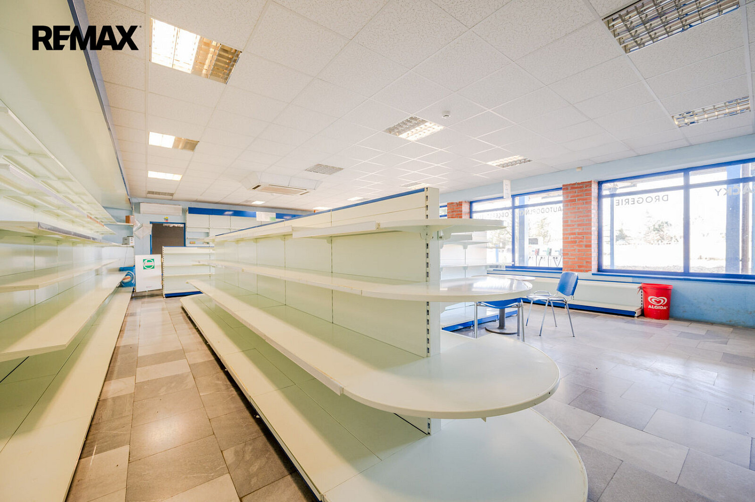 Prodej komerčního objektu (jiného typu) 200 m² – fotografie 5