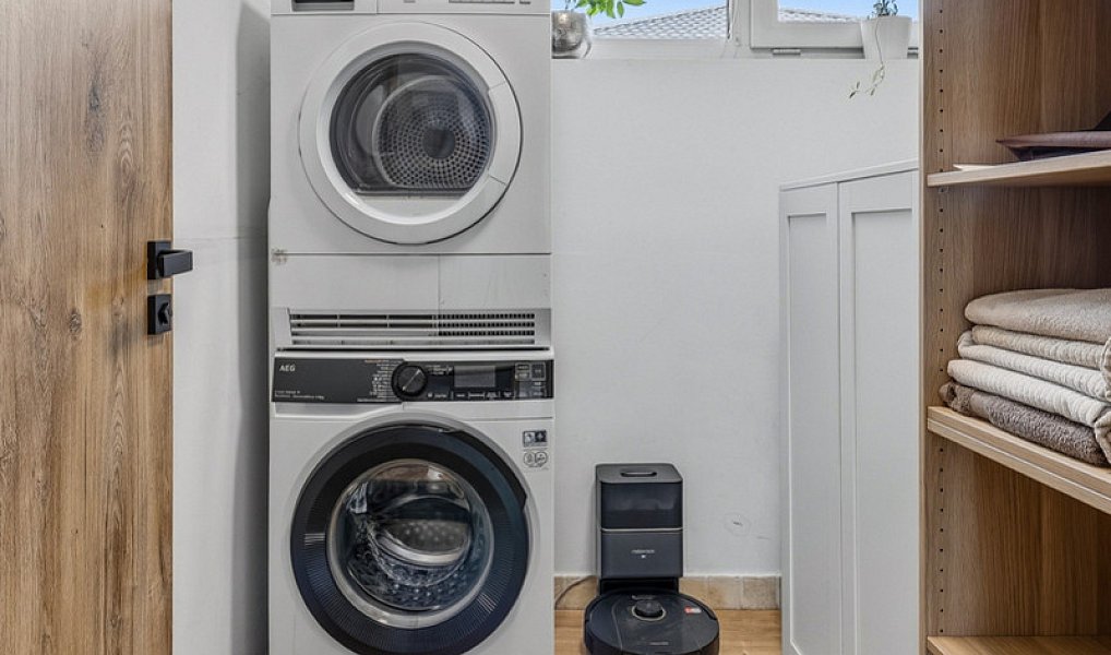 Prodej domu 300 m² s pozemkem 1 066 m², Tehov – náhled fotky 19
