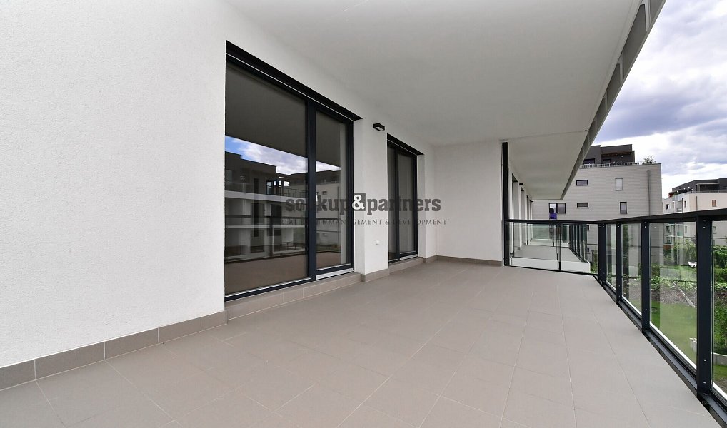 Pronájem bytu 3+kk 117 m², Praha – náhled fotky 3