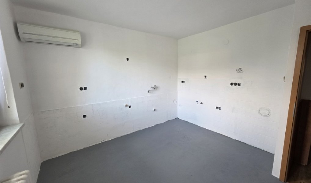 Prodej domu 229 m² s pozemkem 559 m², Holešov – náhled fotky 8