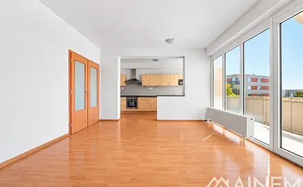Pronájem bytu 3+kk 87 m²
