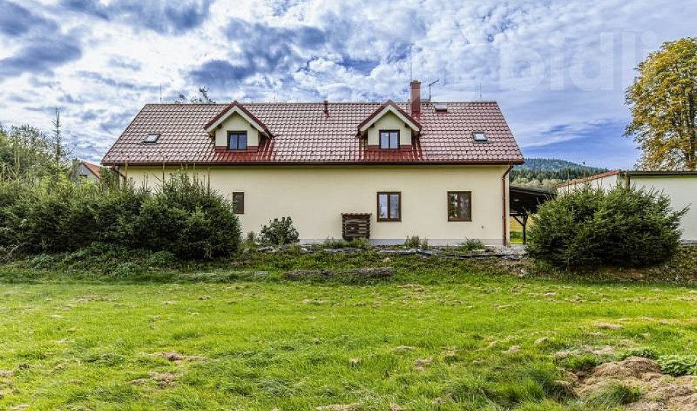 Prodej domu 230 m² s pozemkem 4 000 m², Horní Stropnice – náhled fotky 26