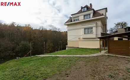 Prodej domu 420 m² s pozemkem 834 m², Údolní, Praha 4 - Braník
