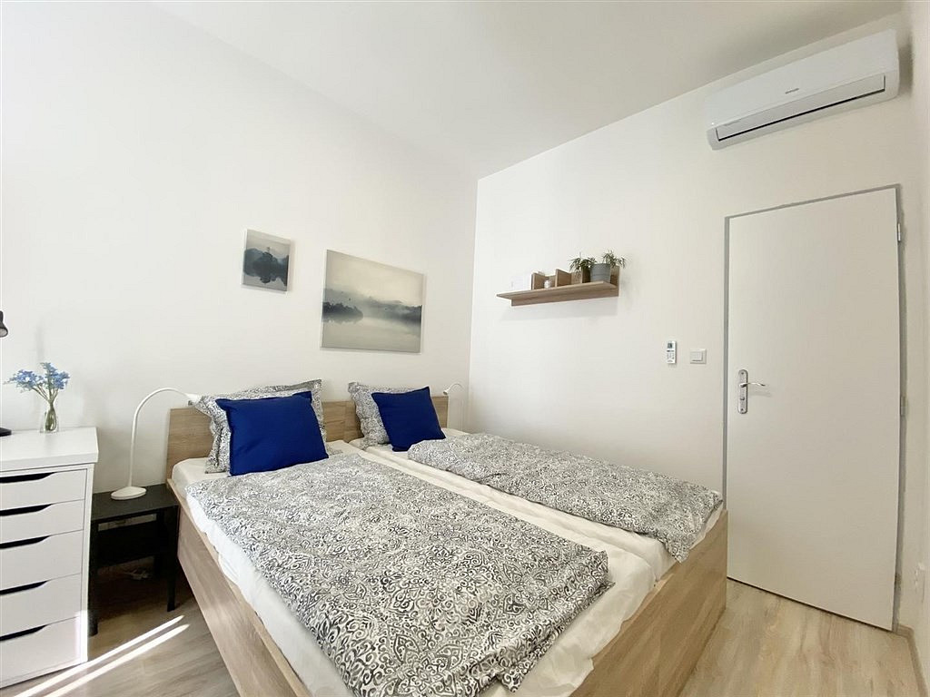 Pronájem bytu 1+kk 18 m²