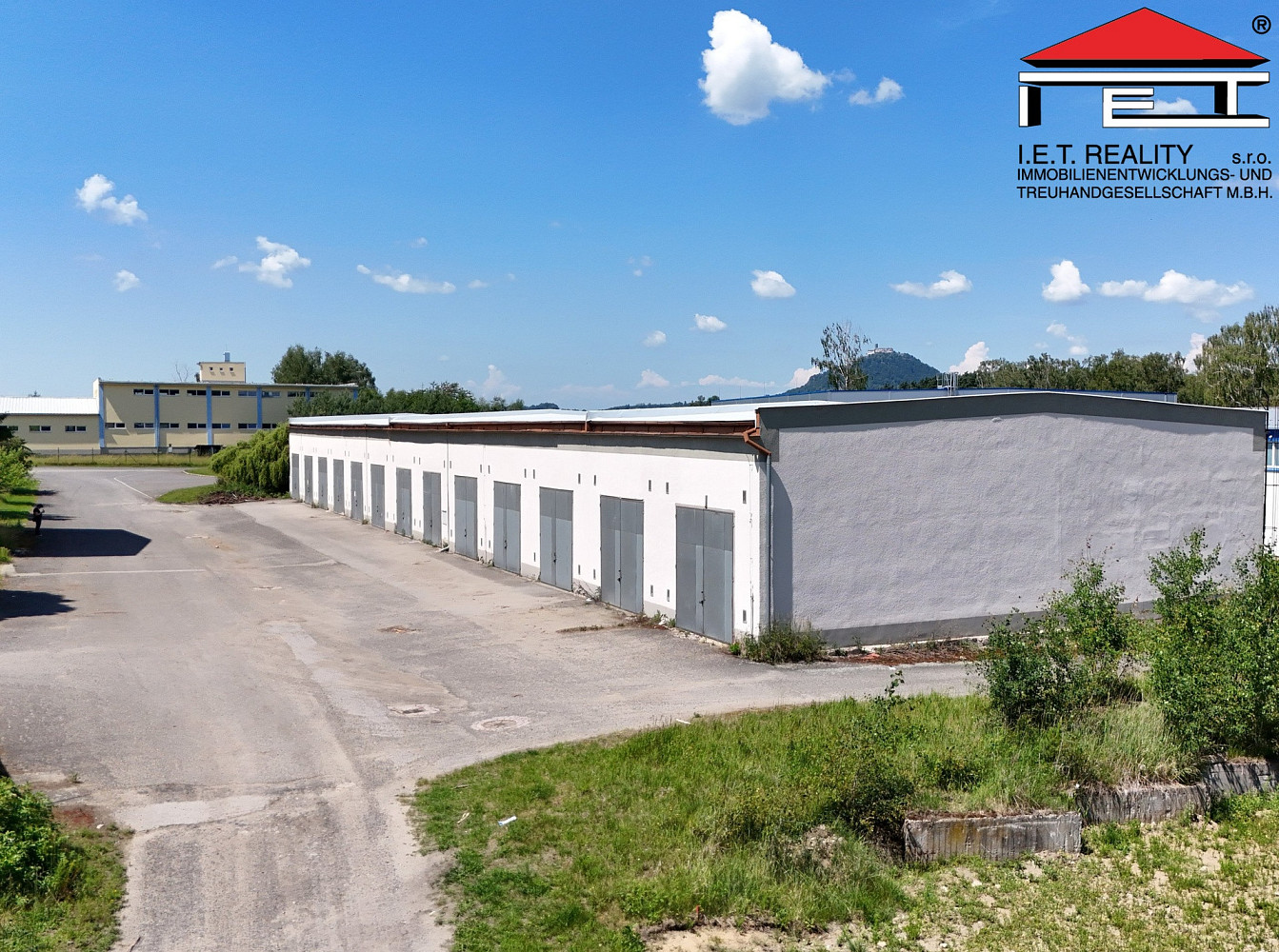 Prodej skladovacích prostor 1 300 m²