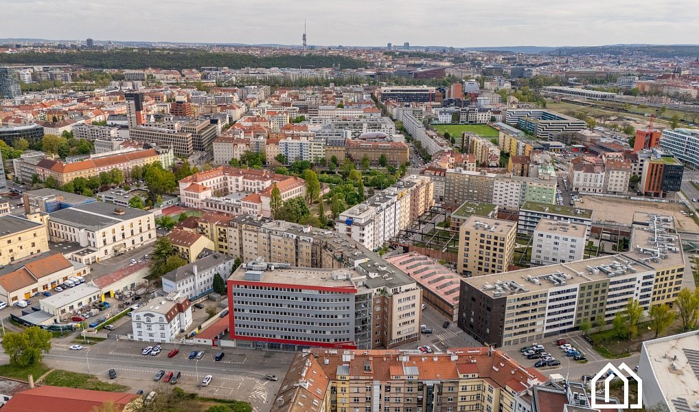 Prodej bytu 4+kk 125 m², Praha – náhled fotky 27