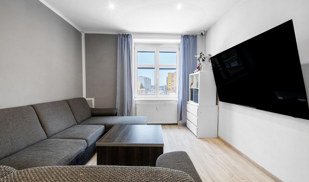 Prodej domu 250 m² s pozemkem 204 m², Jirkov – náhled fotky 8