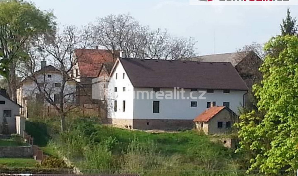 Prodej domu 240 m² s pozemkem 2 614 m², Chlístovice – náhled fotky 3