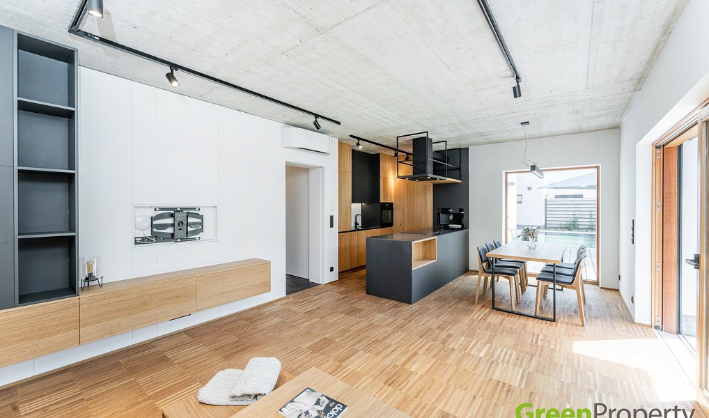Prodej domu 308 m² s pozemkem 1 907 m², Chocerady – náhled fotky 4