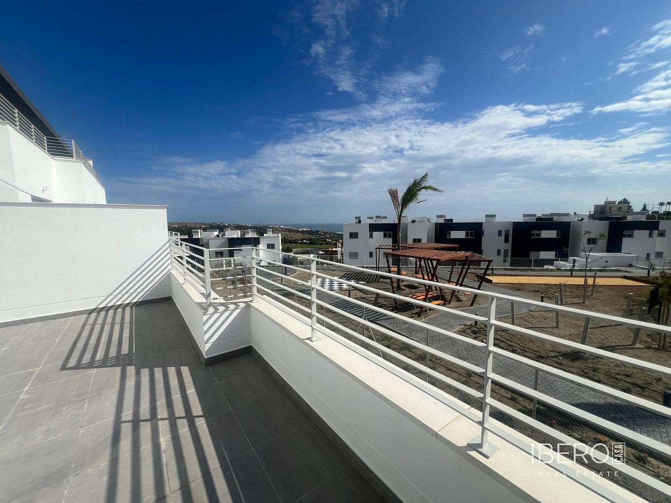 Piso 4+kk – Estepona, Barriada Islas Canarias - Vista 2
