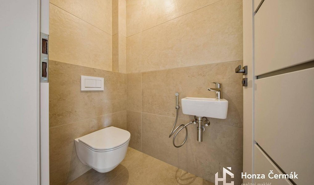 Prodej domu 109 m² s pozemkem 319 m², Oslavany – náhled fotky 17