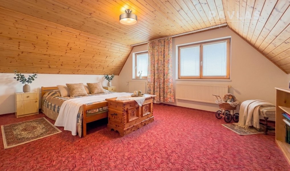 Prodej domu 240 m² s pozemkem 573 m², Černovice – náhled fotky 4