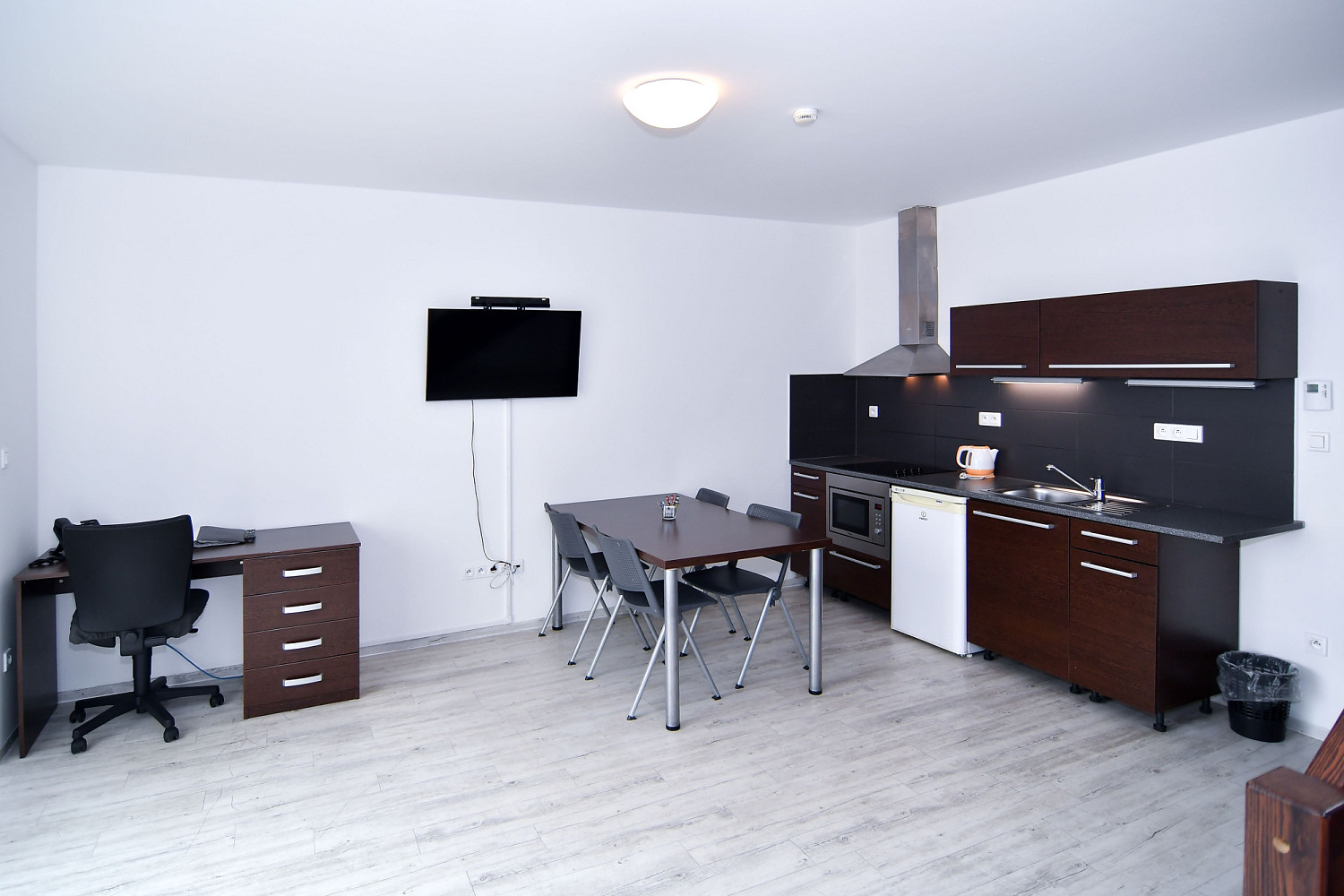 Pronájem bytu 3+kk 141 m² – fotografie 2