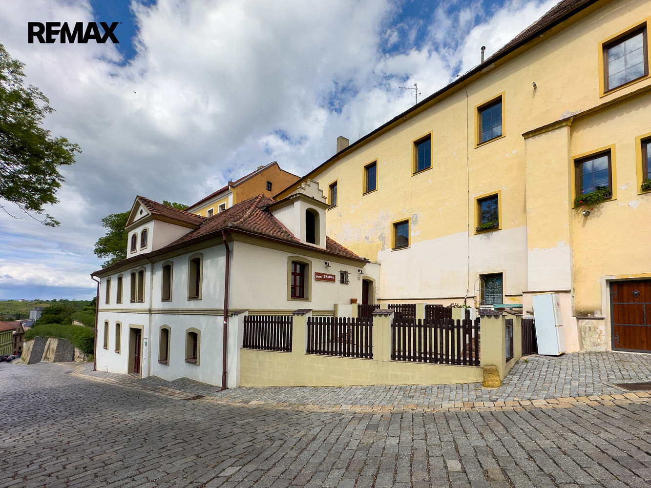 Prodej domu 354 m² s pozemkem 241 m² — photo 2