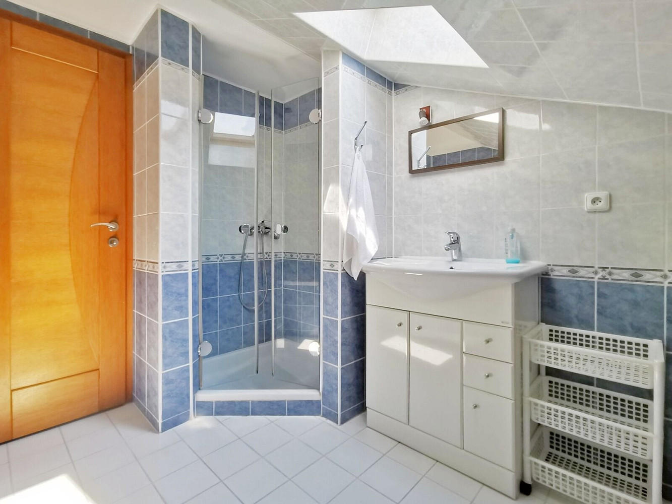Pronájem bytu 2+kk 70 m² – fotografie 2