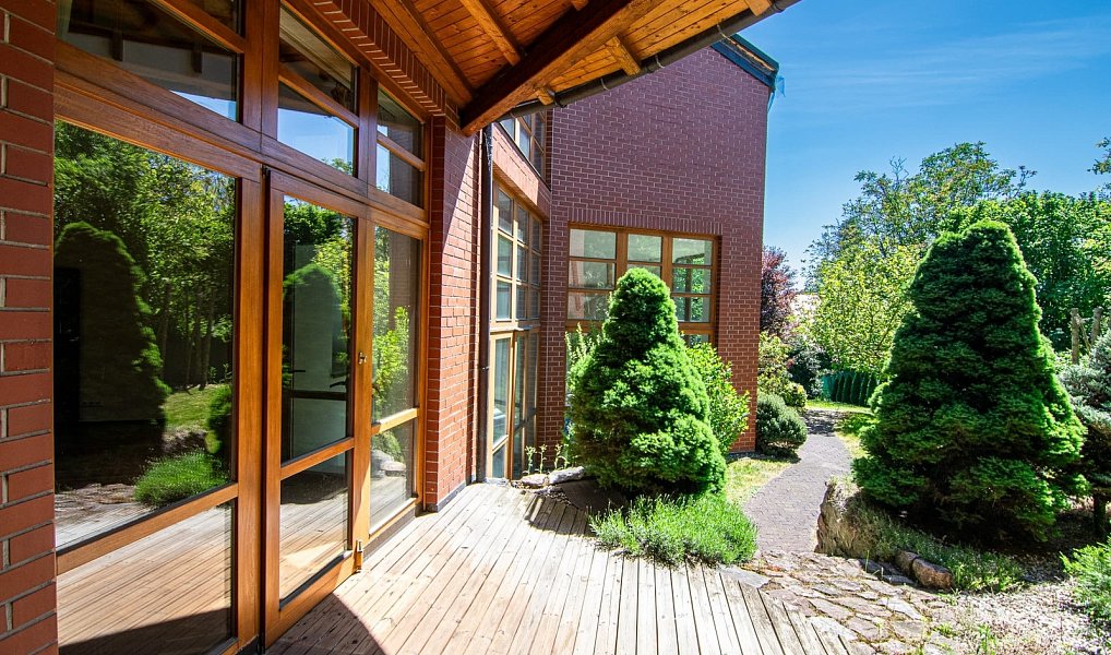 Prodej domu 560 m² s pozemkem 2 497 m², Černošice – náhled fotky 19