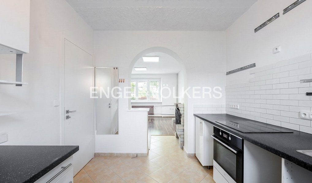 Pronájem domu 130 m² s pozemkem 250 m², Praha – náhled fotky 3