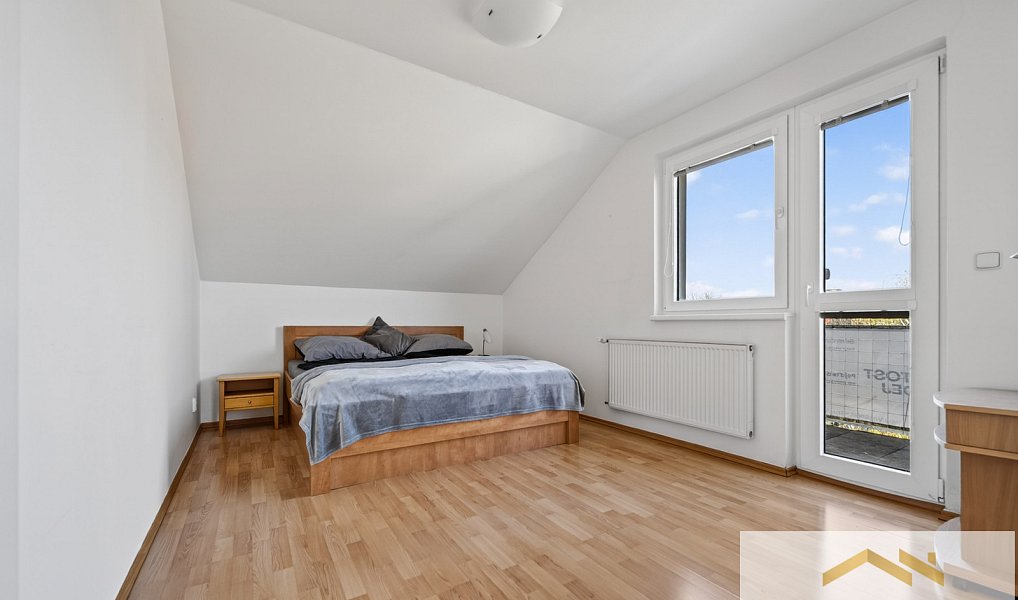 Pronájem bytu 3+kk 100 m², Praha – náhled fotky 9