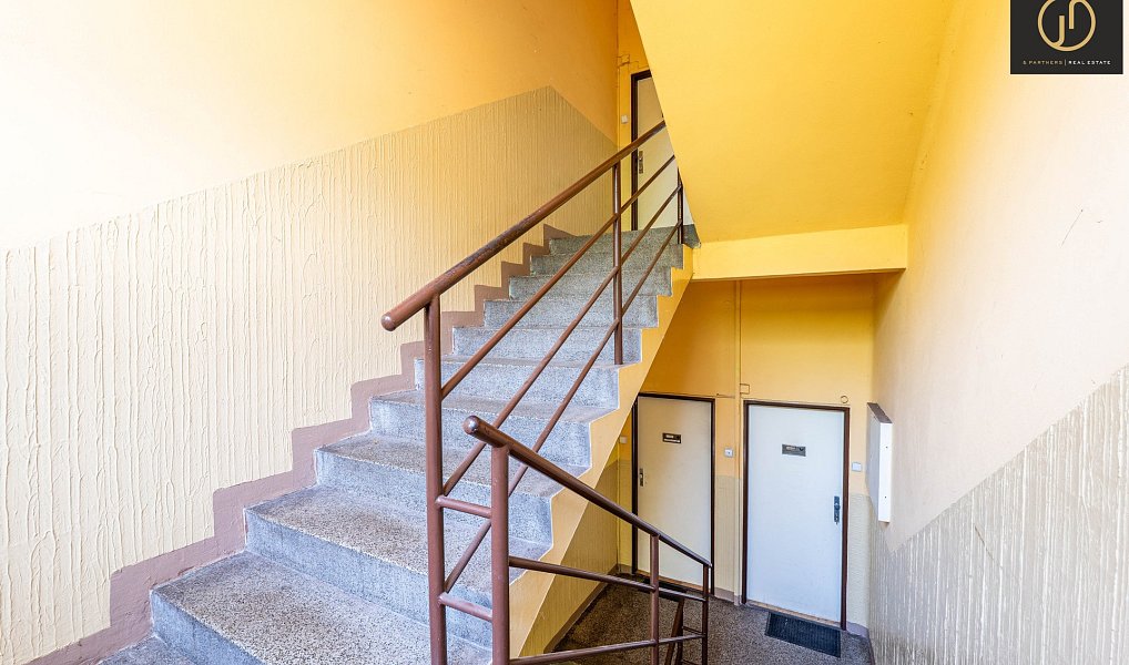 Prodej nájemního domu, činžáku 646 m², Náchod – náhled fotky 13