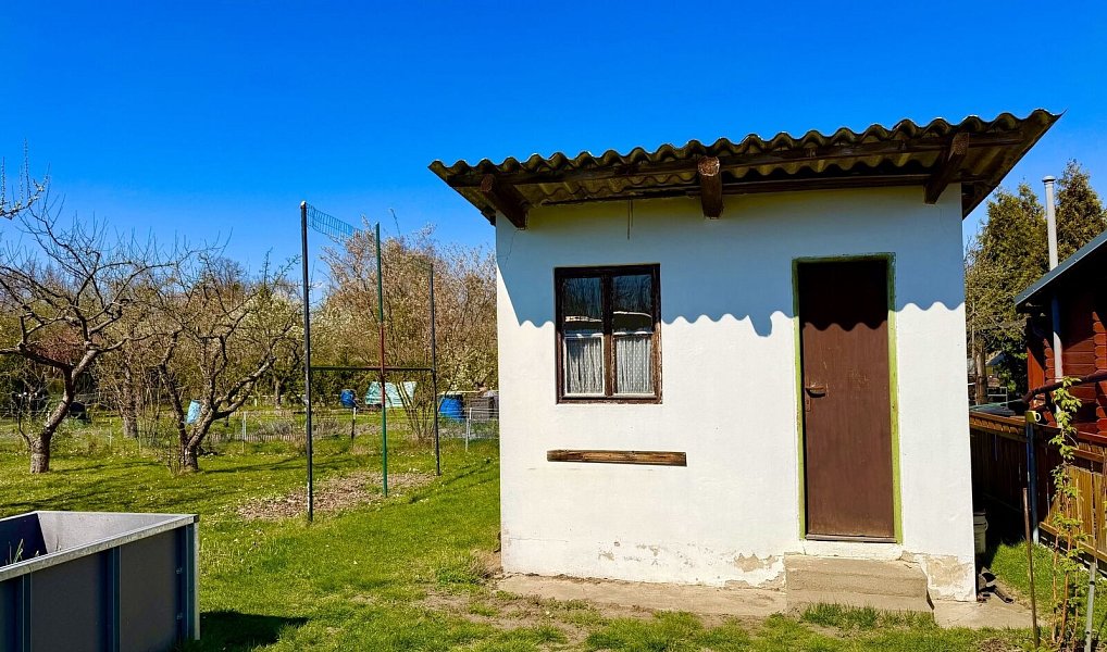 Prodej chaty/chalupy 8 m² s pozemkem 355 m², Pardubice – náhled fotky 4