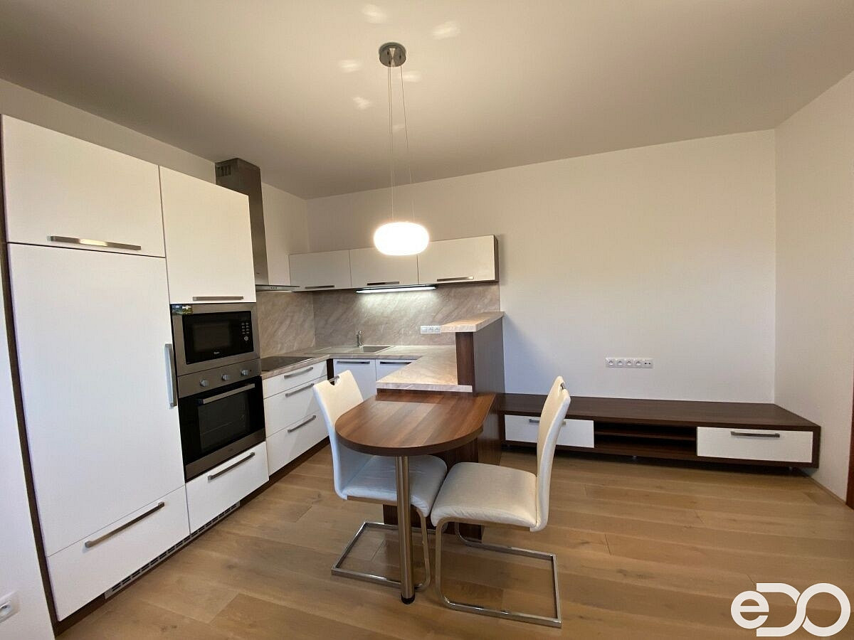 Pronájem bytu 2+kk 48 m²