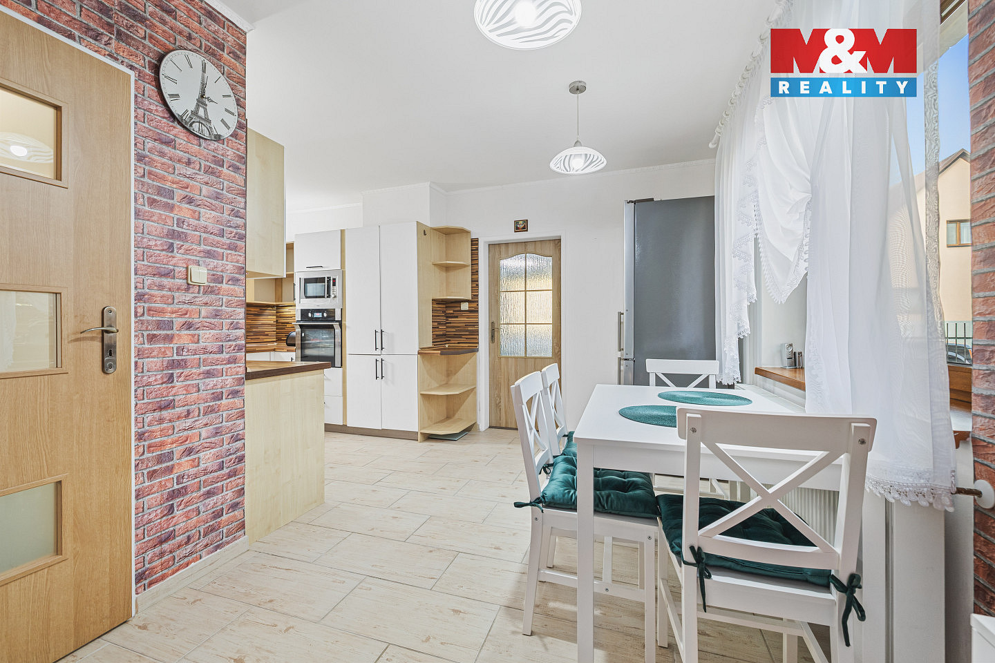 Prodej domu 195 m² s pozemkem 930 m² – pohled 5
