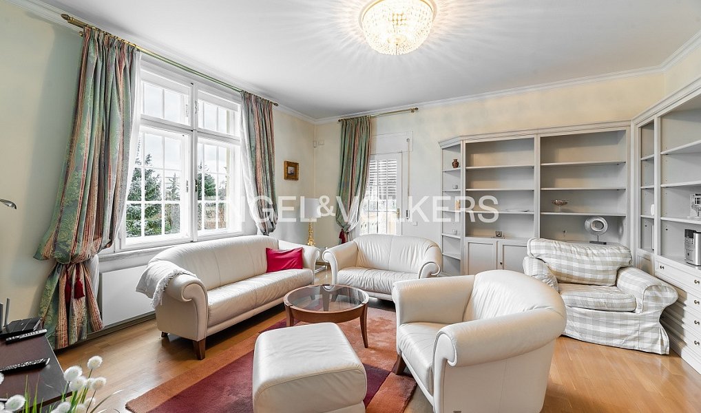 Pronájem bytu 4+1 150 m², Praha – náhled fotky 4