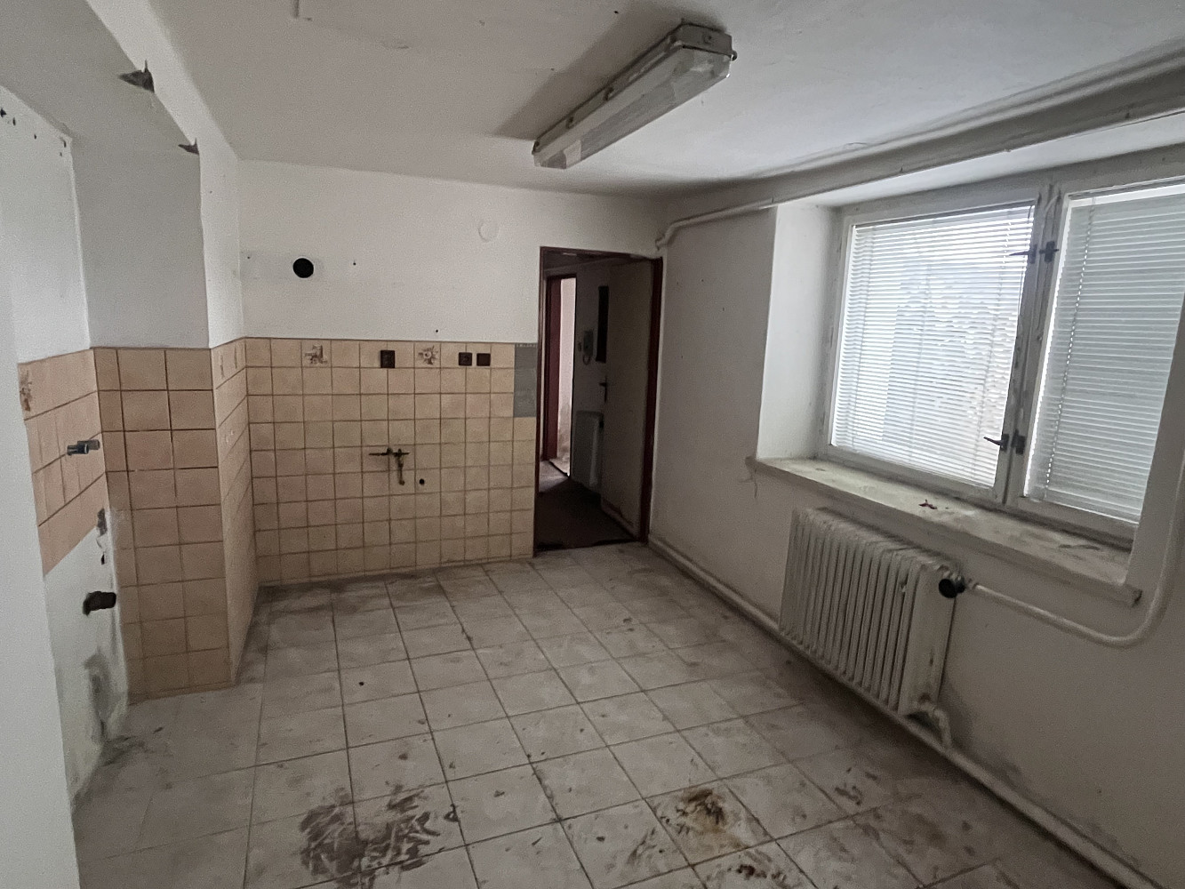 PRONÁJEM SKLADOVÉHO PROSTORU 100 m² DŮM DOLNÍ NOVOSADSKÁ - OLOMOUC – pohled 5