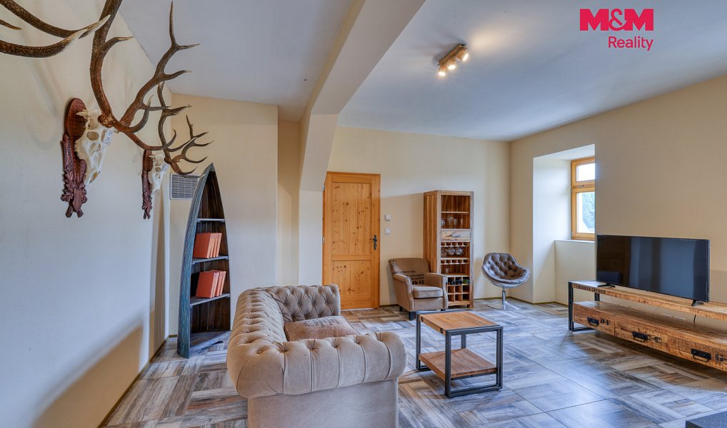 Prodej domu 1 250 m² s pozemkem 2 106 m², Manětín – náhled fotky 21
