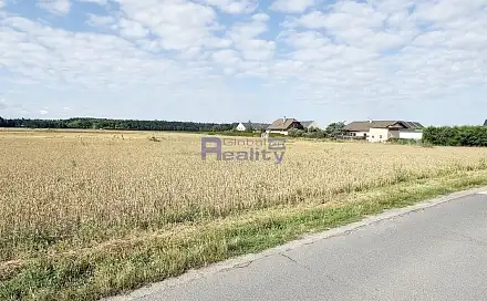 Prodej stavebního pozemku 1 751 m², Sezemice, okres Pardubice