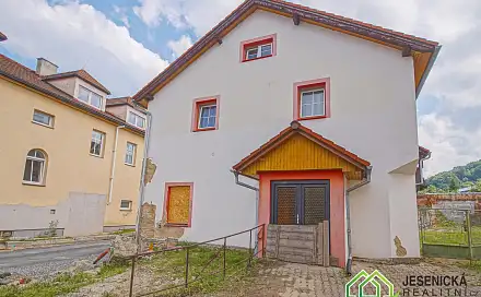Prodej domu 190 m² s pozemkem 957 m², Žižkova, Jeseník