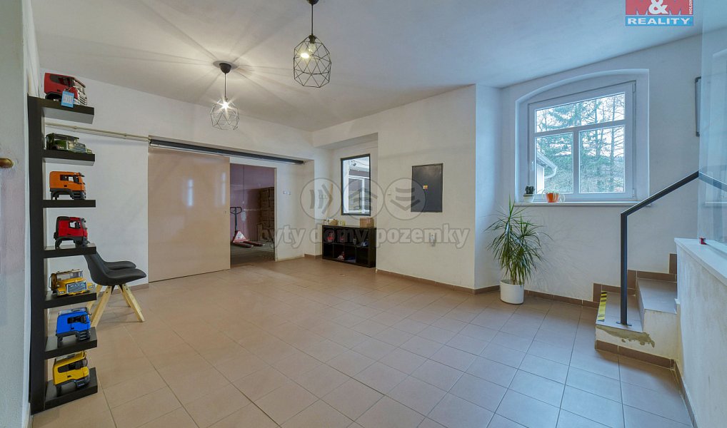 Prodej výrobních prostor 745 m², Stráž – náhled fotky 12