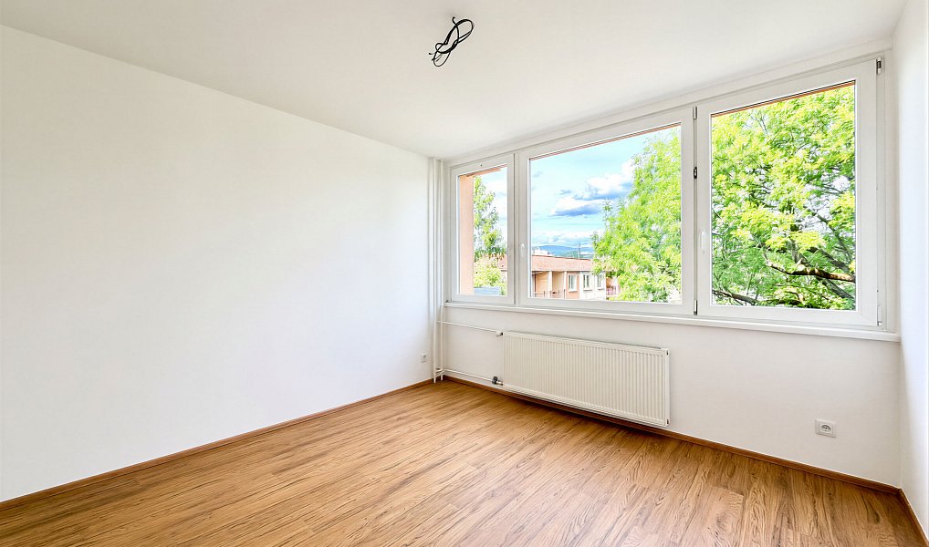 Prodej bytu 4+kk 76 m², Liberec – náhled fotky 2
