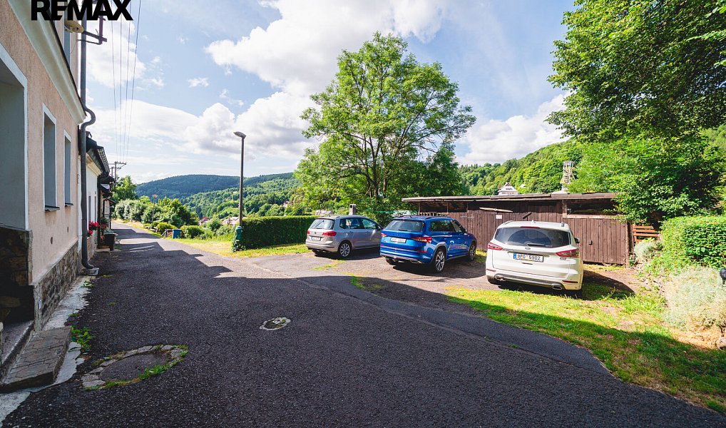 Prodej domu 269 m² s pozemkem 749 m², Jáchymov – náhled fotky 30