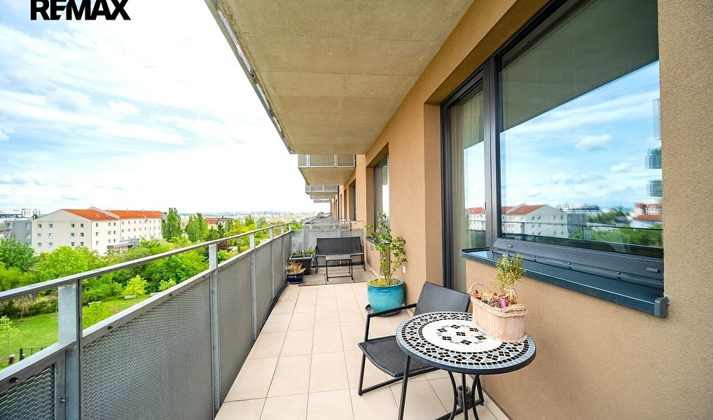 Prodej bytu 4+kk 93 m², Praha – náhled fotky 20