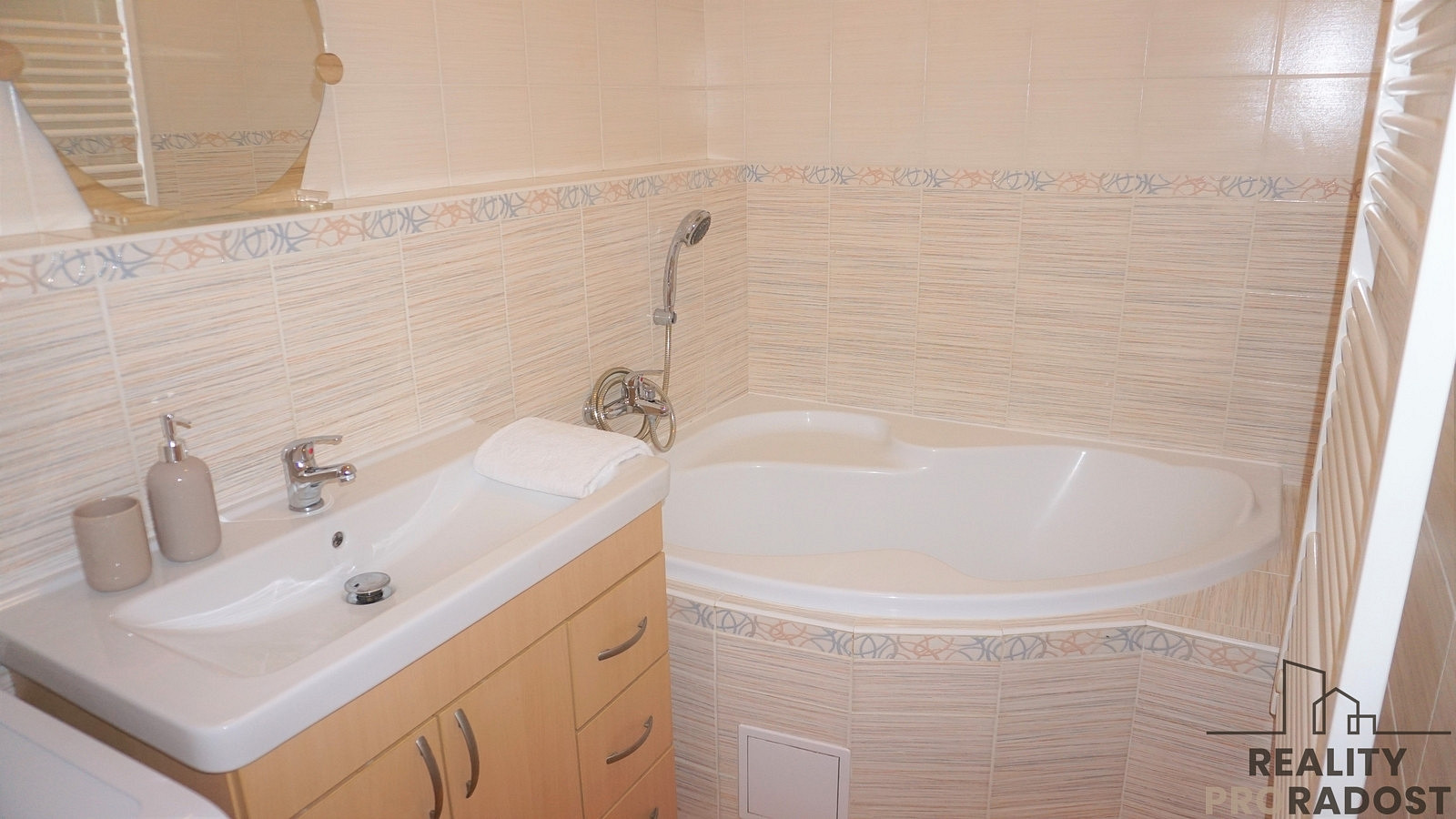 Pronájem bytu 1+kk 44 m² — photo 5