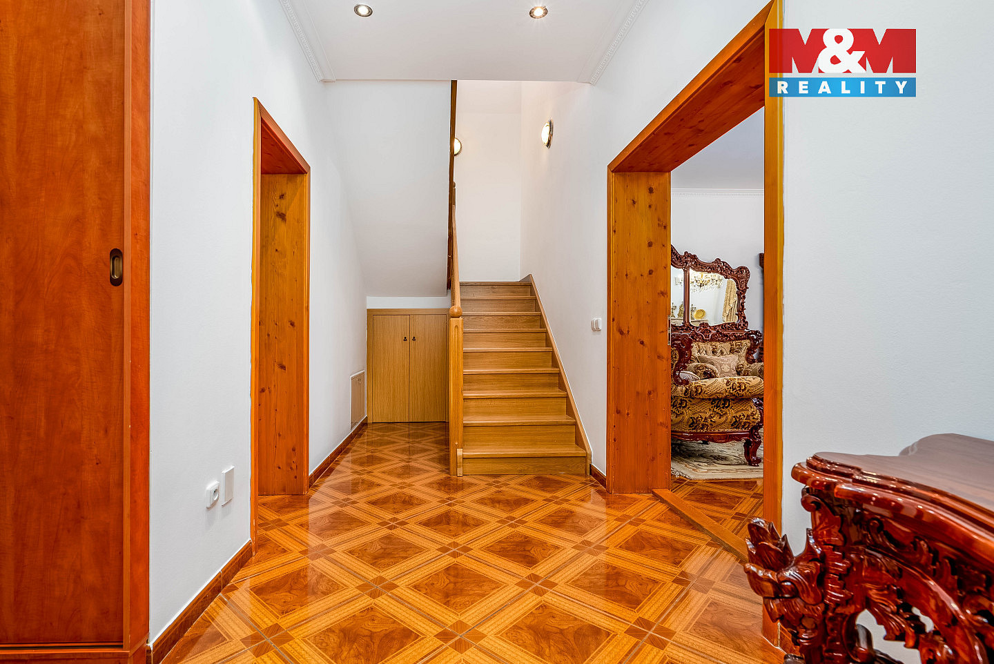 Prodej domu 269 m² s pozemkem 673 m² – fotografie 3