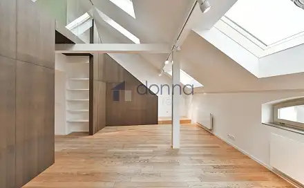 Pronájem bytu 3+1 130 m², U akademie, Praha 7 - Bubeneč
