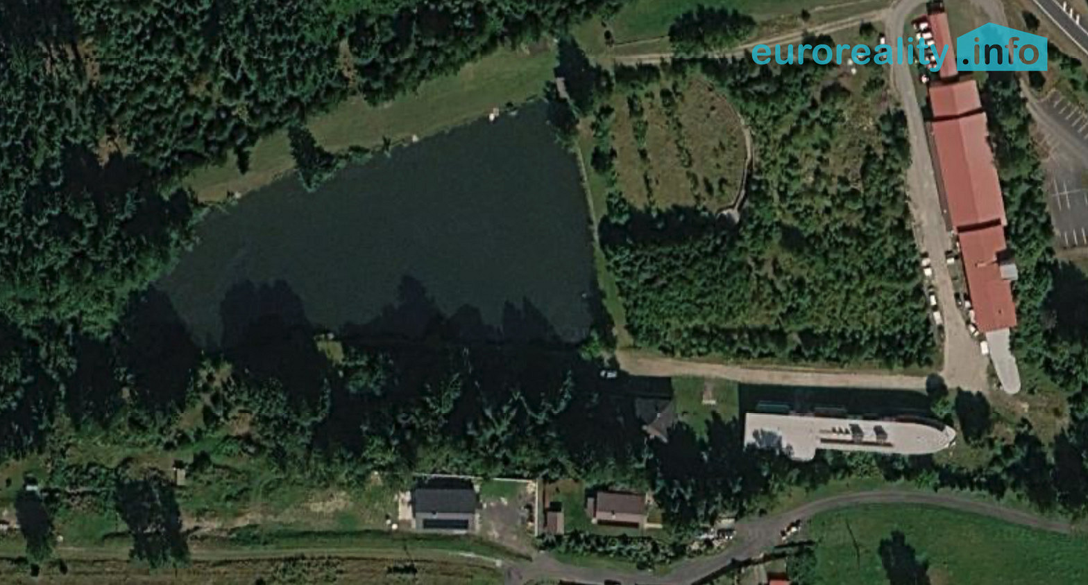 Pronájem domu 200 m² s pozemkem 400 m² — photo 2