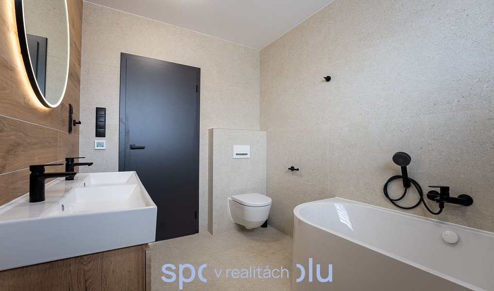 Prodej domu 113 m² s pozemkem 702 m², Zlámanec – náhled fotky 26