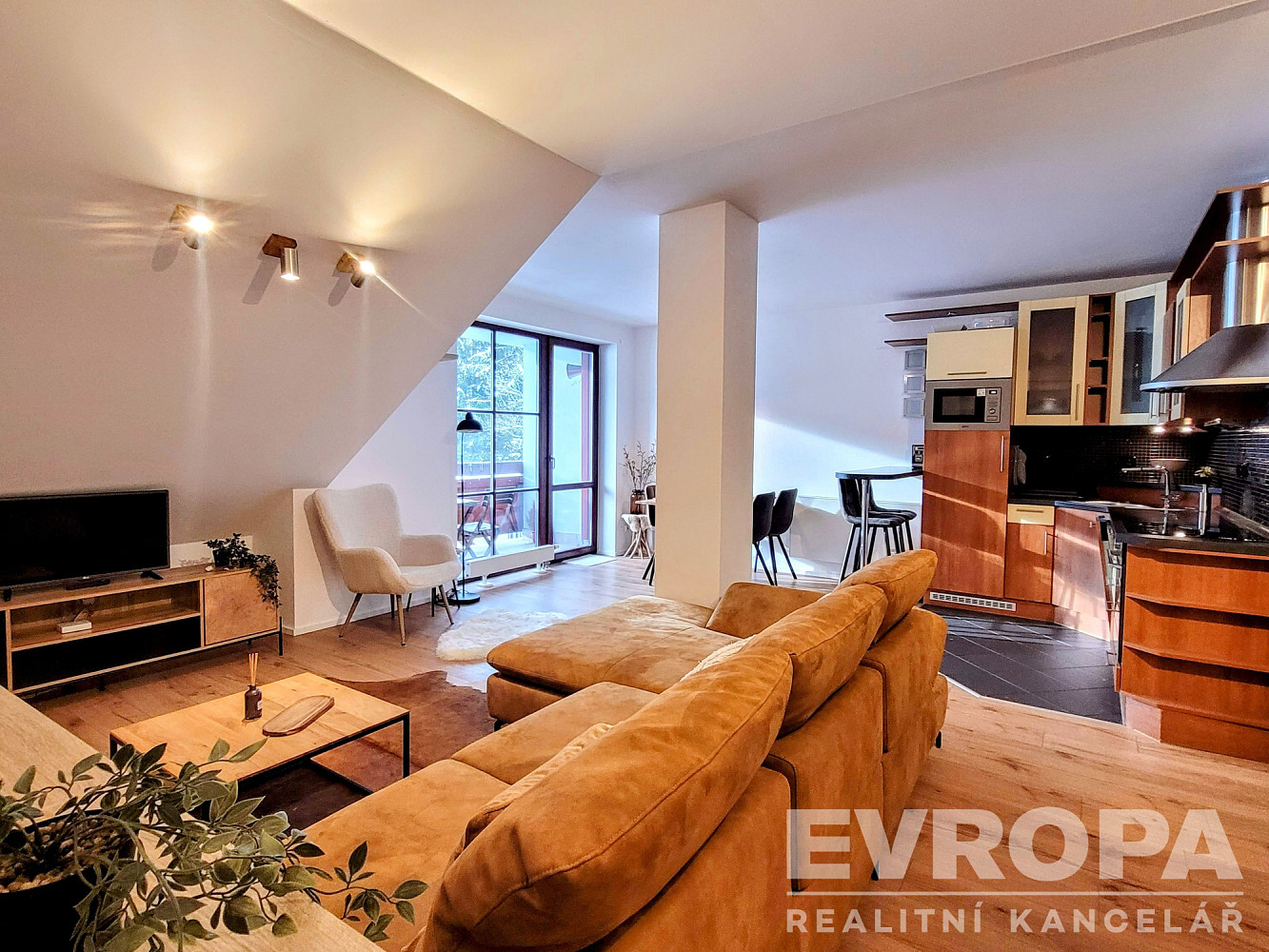 Pronájem bytu 2+kk 73 m²