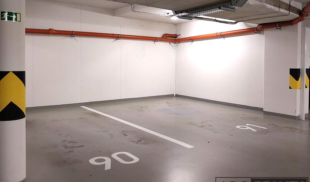Prodej garážového stání 18 m2, Praha - Holešovice, Praha – náhled fotky 3