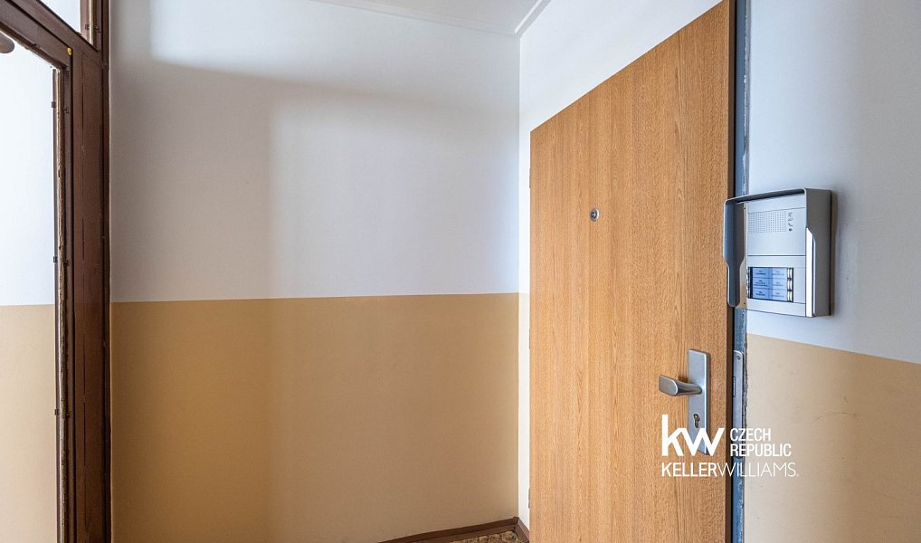 Pronájem bytu 1+kk 42 m², Praha – náhled fotky 16