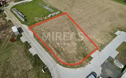 Prodej stavebního pozemku 942 m², Hořátev, okres Nymburk