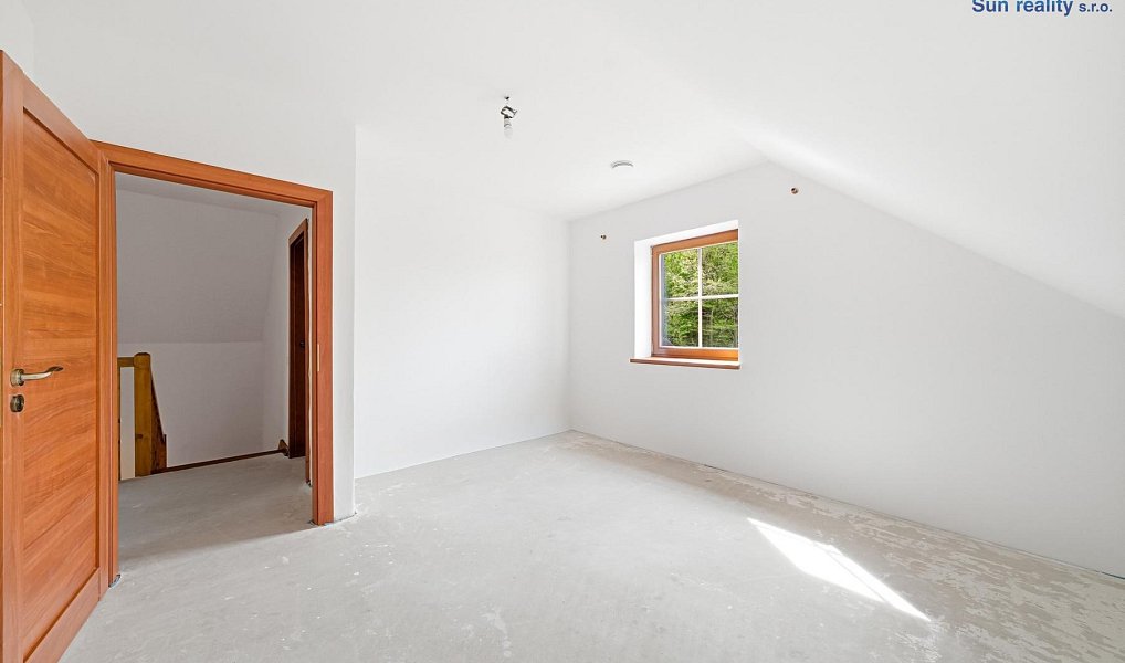 Prodej domu 180 m² s pozemkem 2 195 m², Zubří – náhled fotky 16