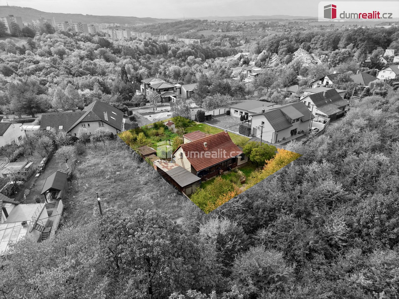Prodej stavebního pozemku 648 m² – fotografie 2
