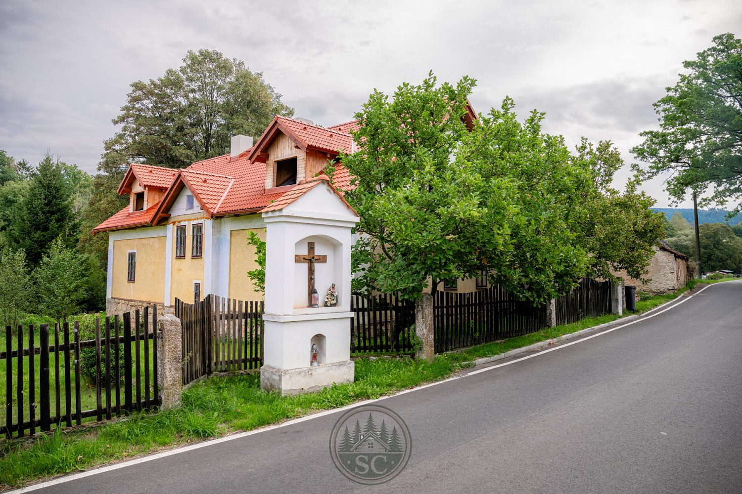 Prodej domu 248 m² s pozemkem 1 427 m² – fotografie 2