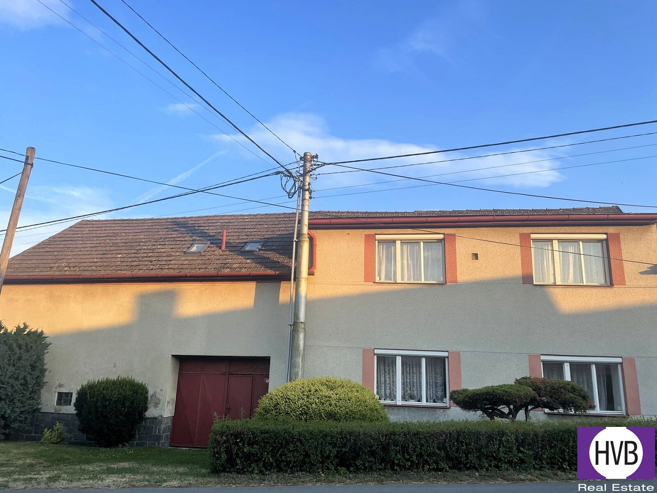 Prodej domu 422 m² s pozemkem 2 370 m²