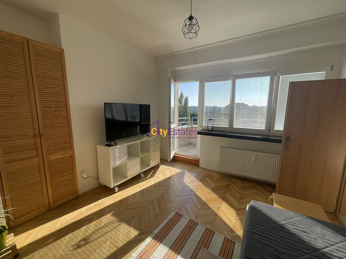 Pronájem bytu 2+1 59 m² – fotografie 2