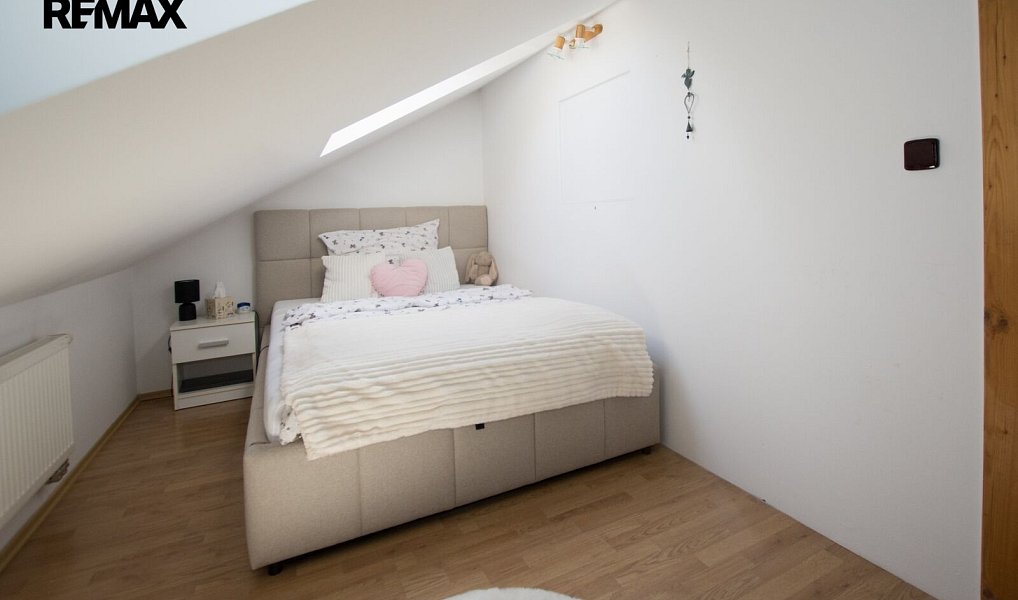 Prodej domu 252 m² s pozemkem 312 m², Jindřichův Hradec – náhled fotky 19
